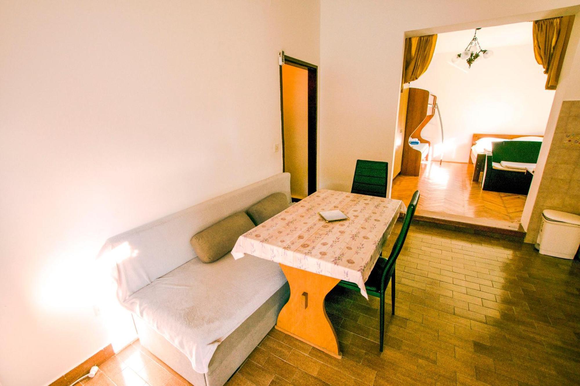 Apartment Marin Tkon Εξωτερικό φωτογραφία