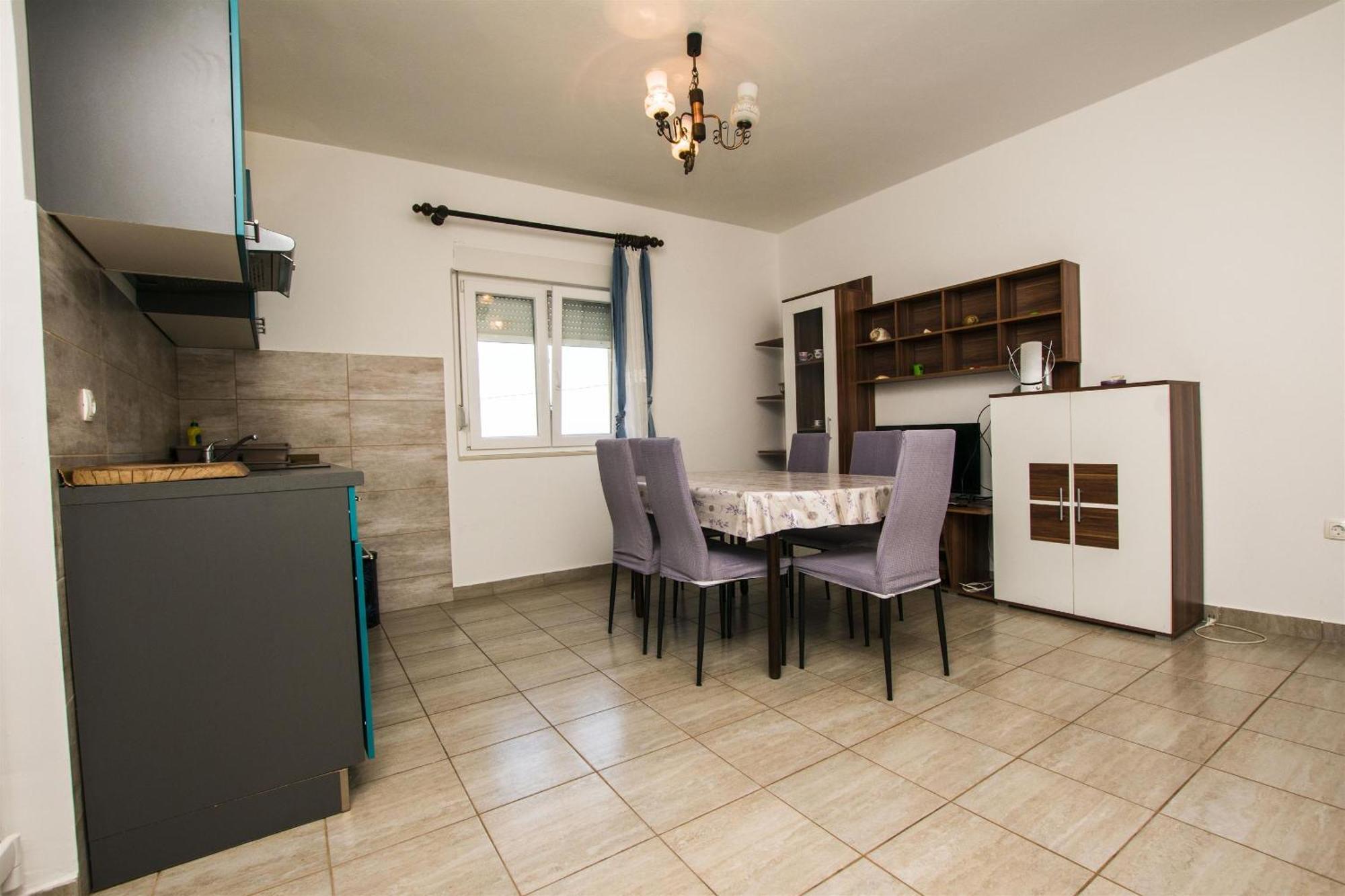 Apartment Marin Tkon Εξωτερικό φωτογραφία