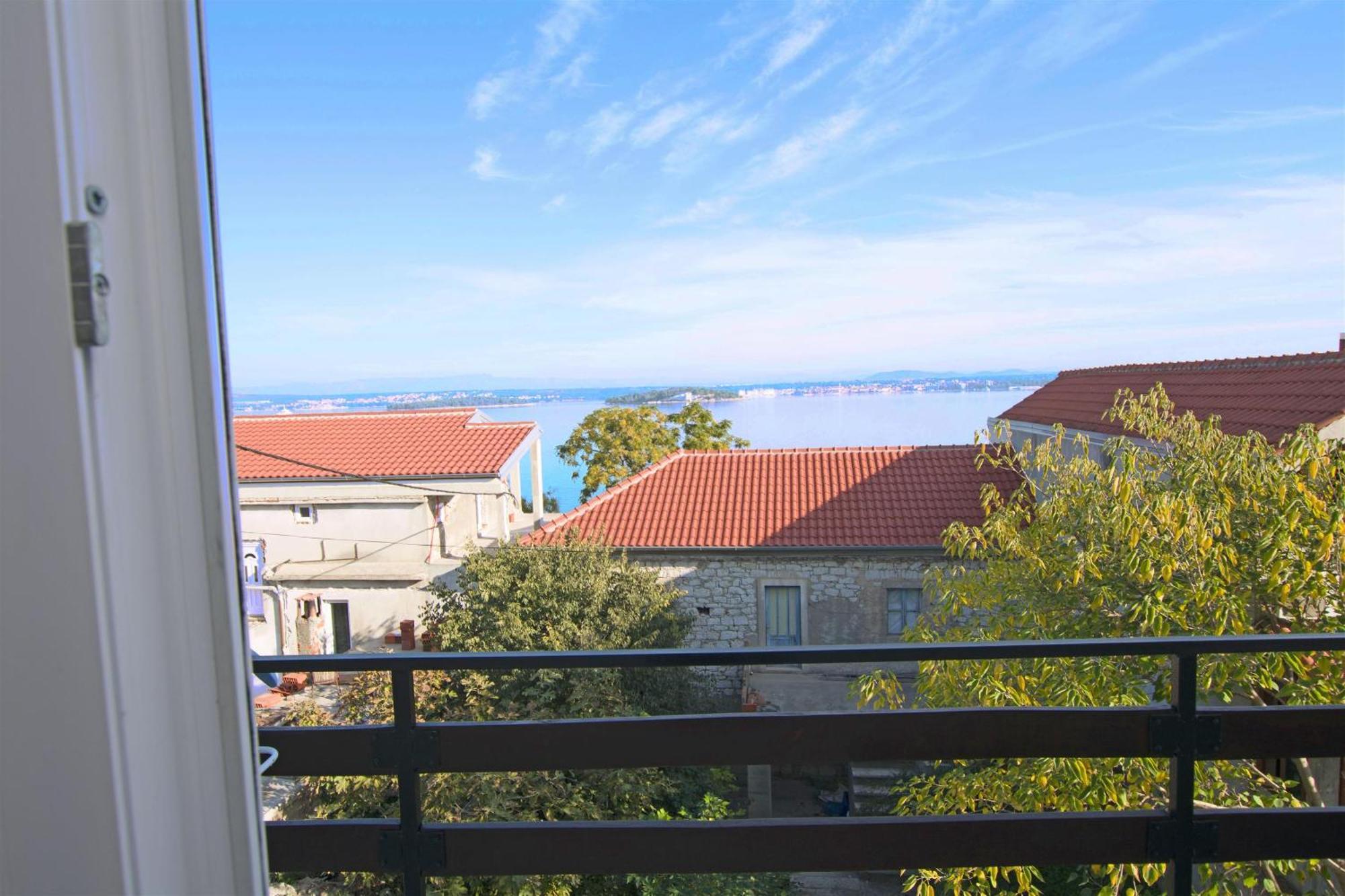 Apartment Marin Tkon Εξωτερικό φωτογραφία